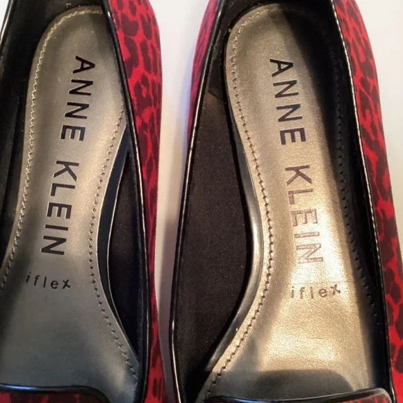 ANNE KLEIN  faux suede black and red leopard print flats!  Akidara style… size 8 - Picture 7 of 7